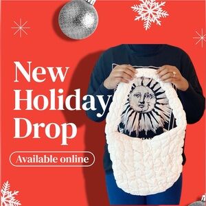 Quilted Women's Bag / puff bag ( Medium size ) with zippers